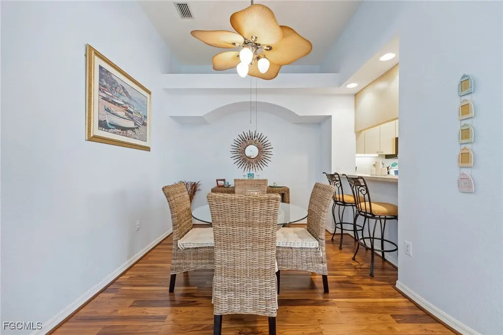 1121 Van Loon Commons Circle Cape Coral FL 33909