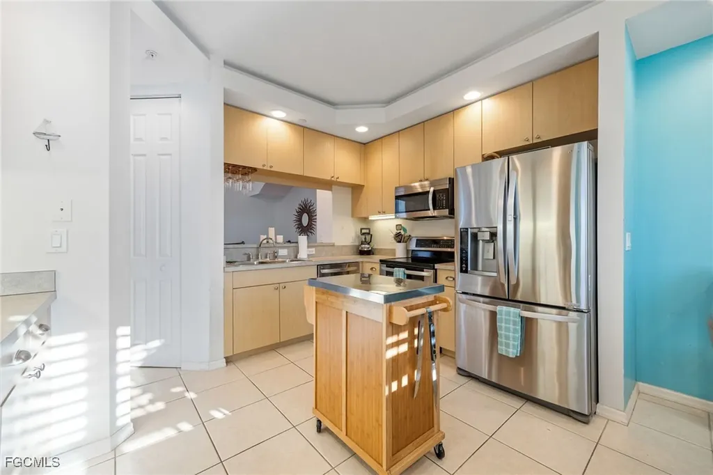 1121 Van Loon Commons Circle Cape Coral FL 33909