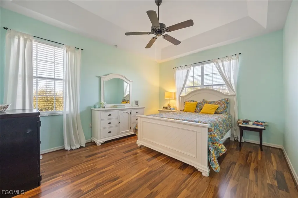 1121 Van Loon Commons Circle Cape Coral FL 33909