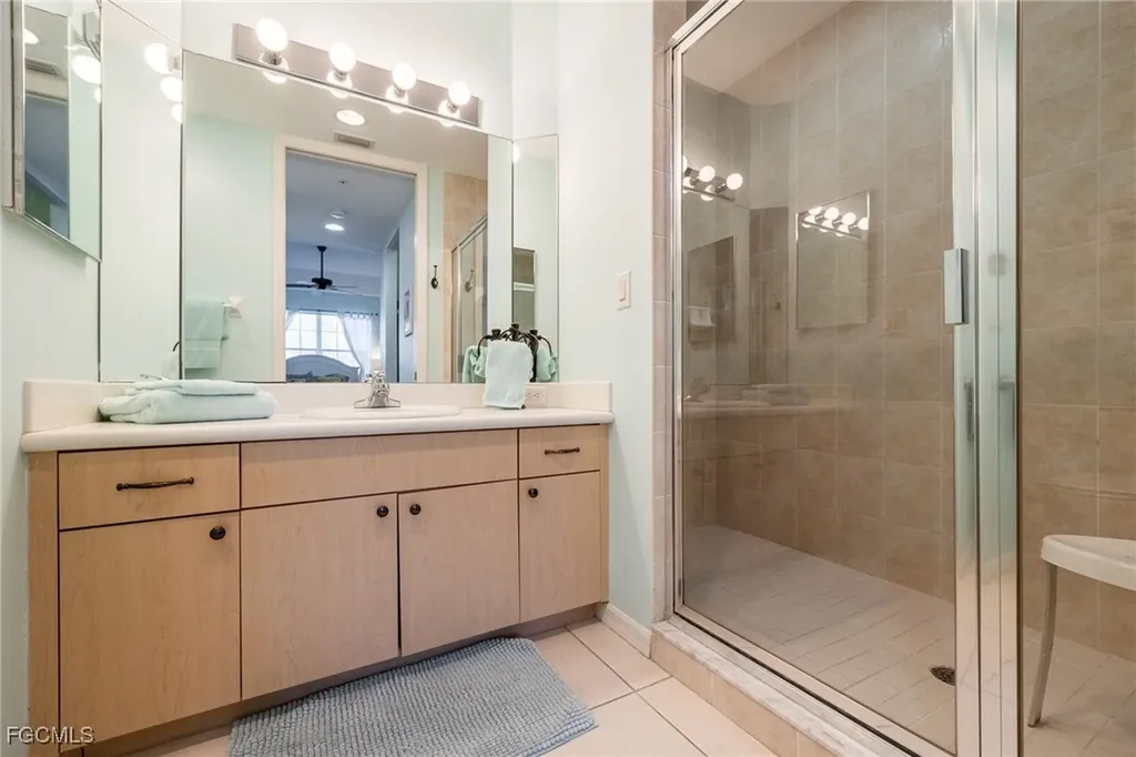 1121 Van Loon Commons Circle Cape Coral FL 33909