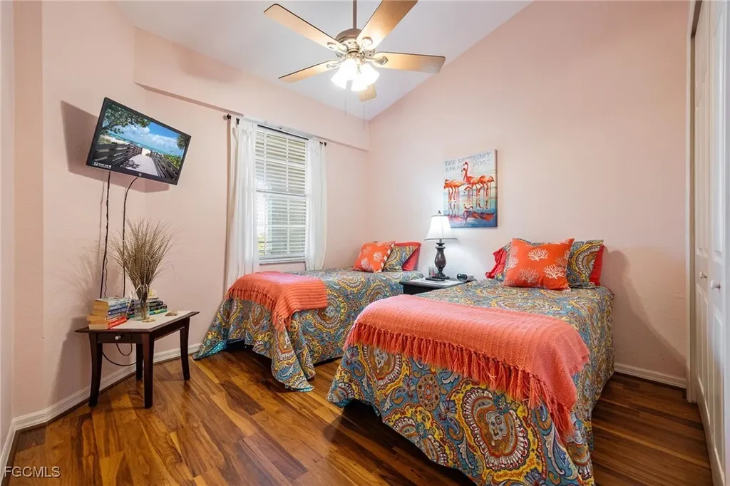 1121 Van Loon Commons Circle Cape Coral FL 33909