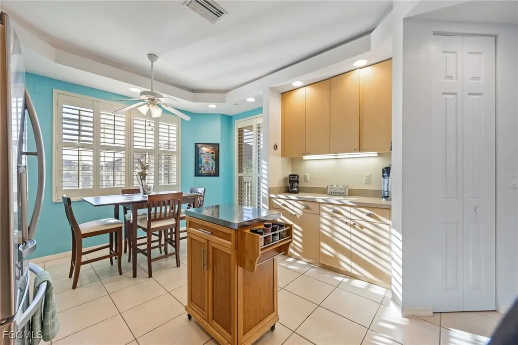 1121 Van Loon Commons Circle Cape Coral FL 33909