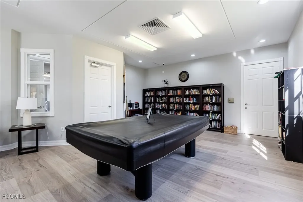 1121 Van Loon Commons Circle Cape Coral FL 33909
