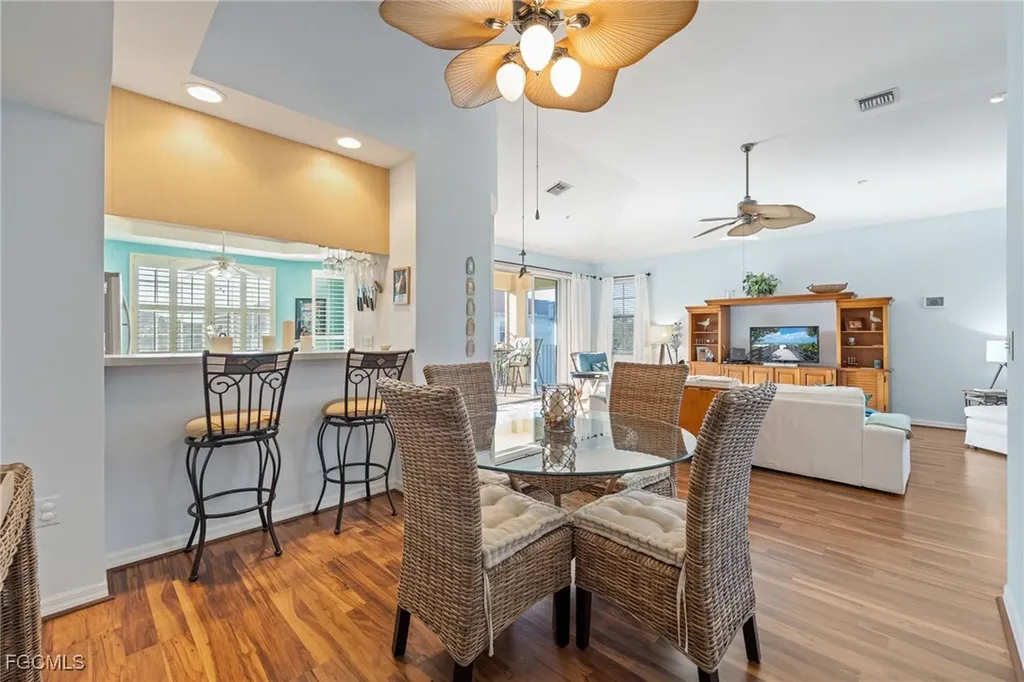 1121 Van Loon Commons Circle Cape Coral FL 33909