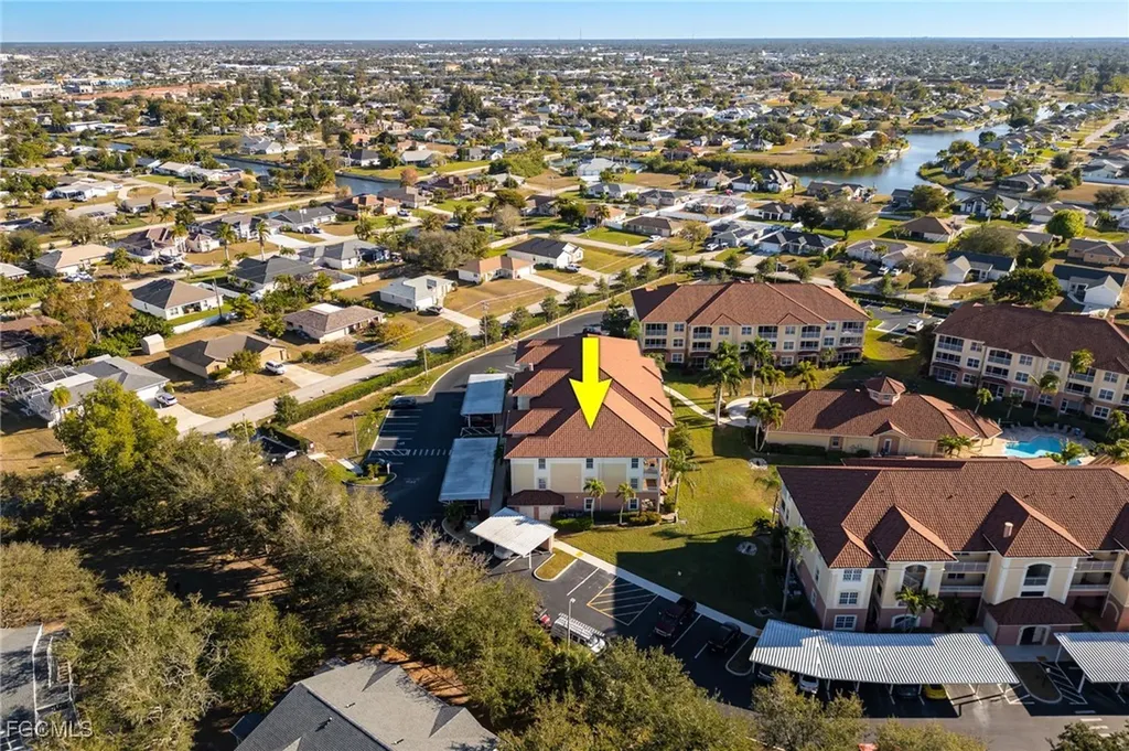 1121 Van Loon Commons Circle Cape Coral FL 33909