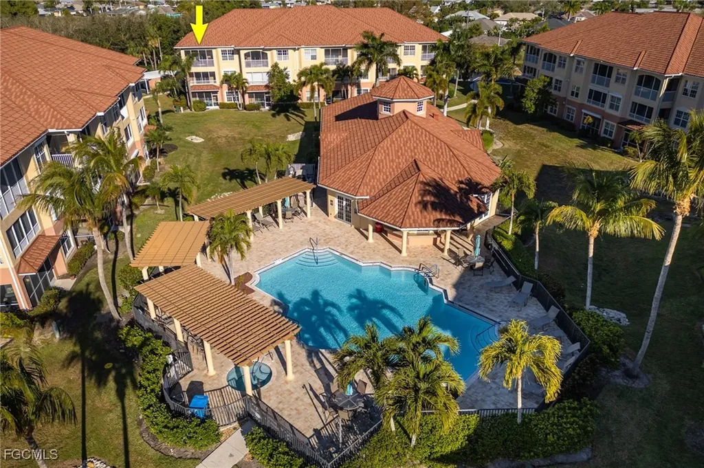 1121 Van Loon Commons Circle Cape Coral FL 33909
