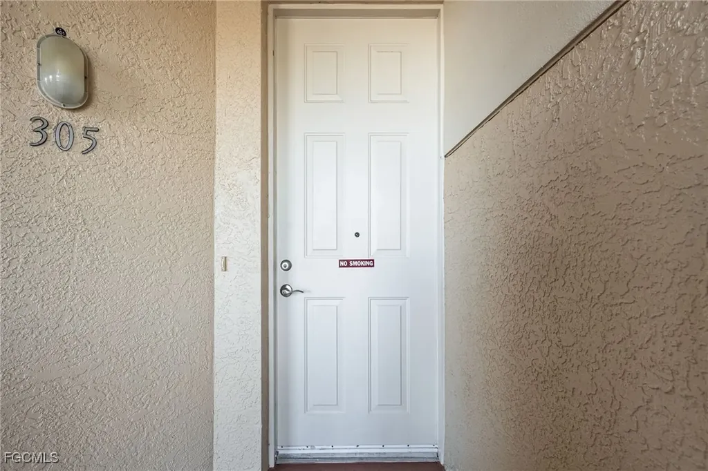 1121 Van Loon Commons Circle Cape Coral FL 33909