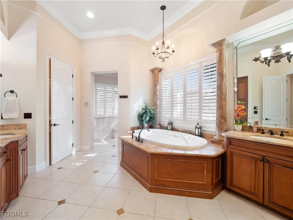1265 Canterbury Drive Fort Myers FL 33901