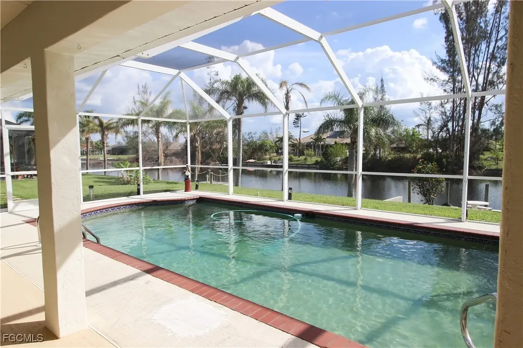138 SE 20th Street Cape Coral FL 33990