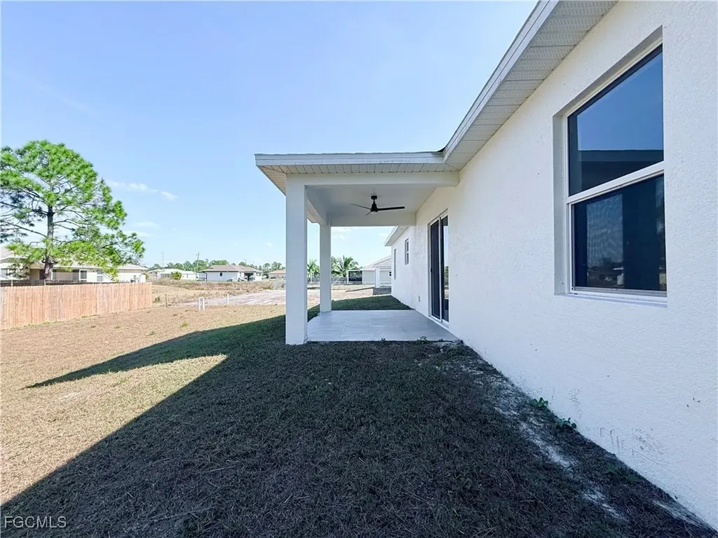 4006 2nd Street SW Lehigh Acres FL 33976