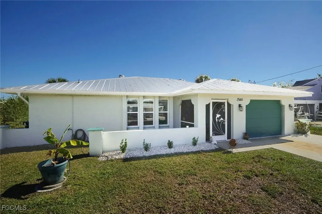 2560 Rose Avenue St. James City FL 33956