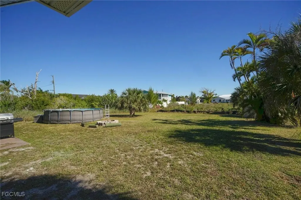 2560 Rose Avenue St. James City FL 33956