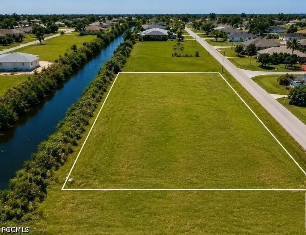 1507 NE 20th Avenue Cape Coral FL 33909
