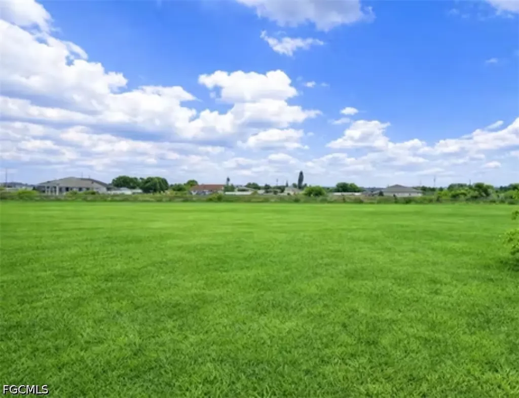 1507 NE 20th Avenue Cape Coral FL 33909