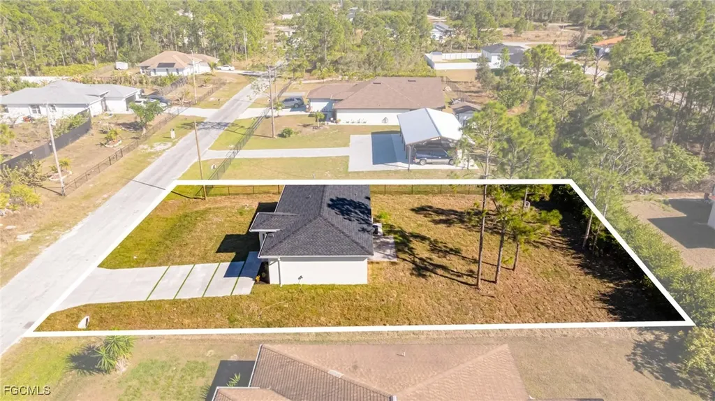 1064 Bells Street E Lehigh Acres FL 33974