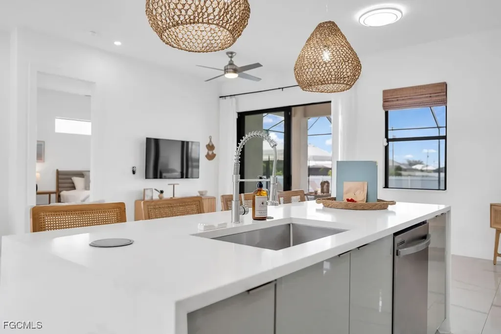 3034 NW Juanita Place Cape Coral FL 33993