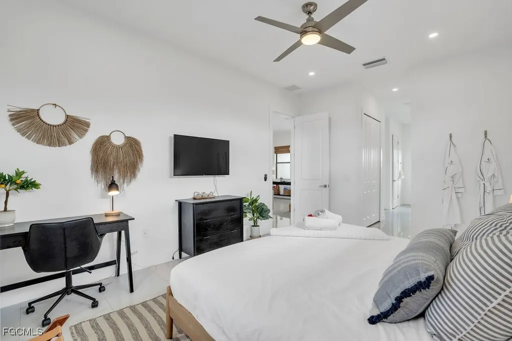 3034 NW Juanita Place Cape Coral FL 33993