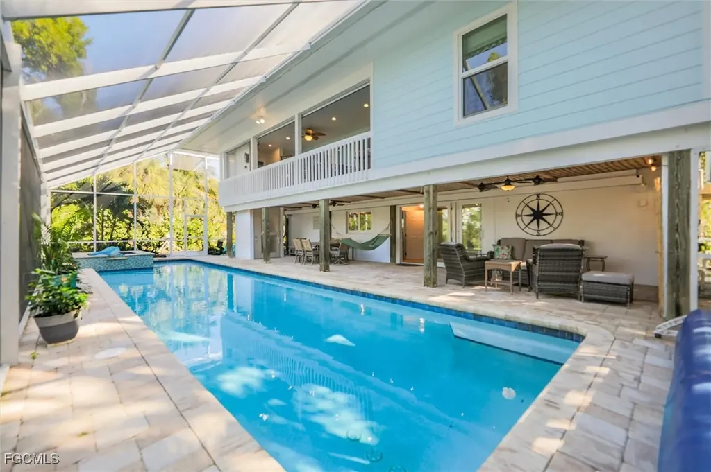 693 Emeril Court Sanibel FL 33957