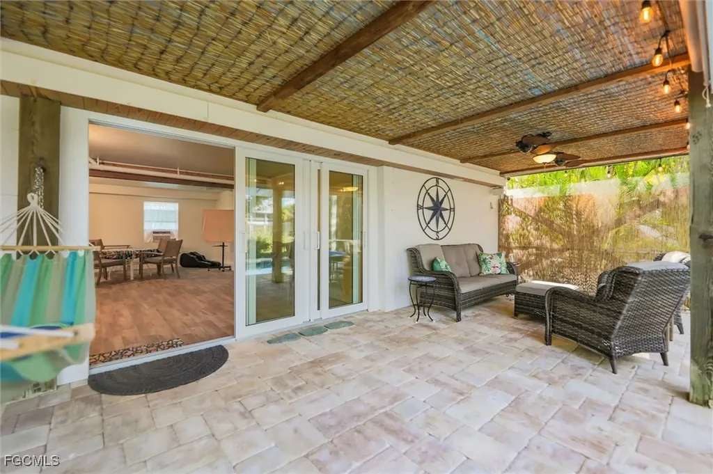 693 Emeril Court Sanibel FL 33957