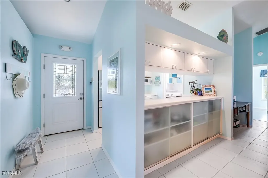 693 Emeril Court Sanibel FL 33957