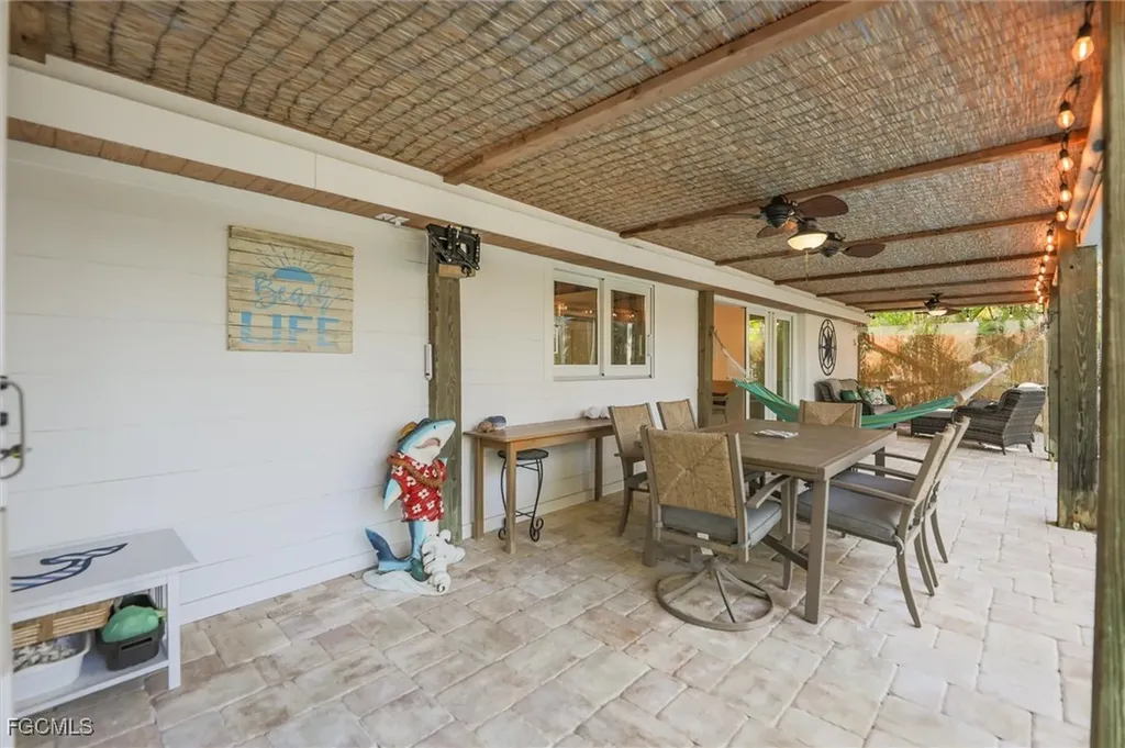 693 Emeril Court Sanibel FL 33957