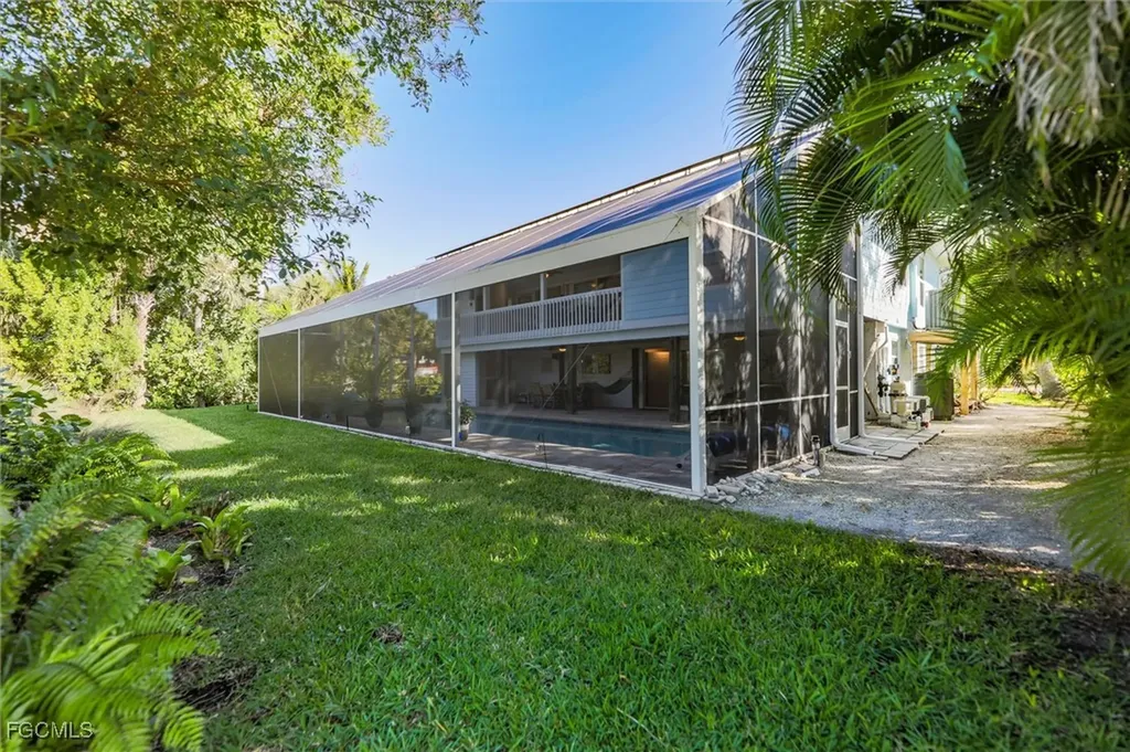 693 Emeril Court Sanibel FL 33957