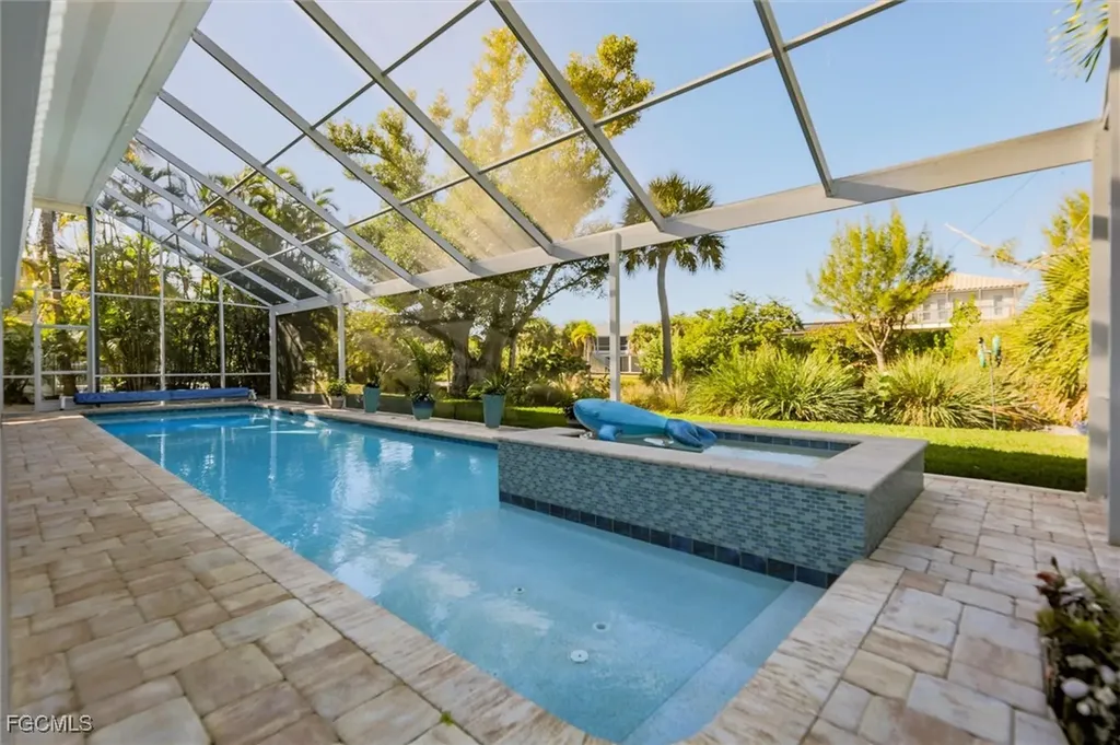 693 Emeril Court Sanibel FL 33957