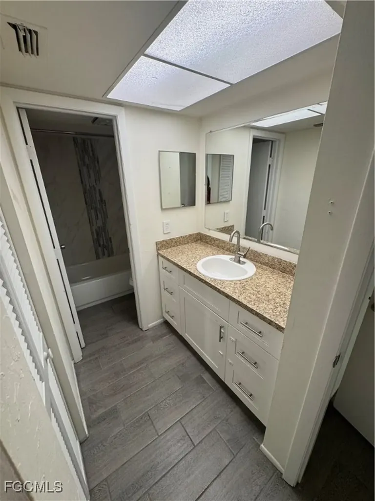 3705 Country Club Boulevard Cape Coral FL 33904