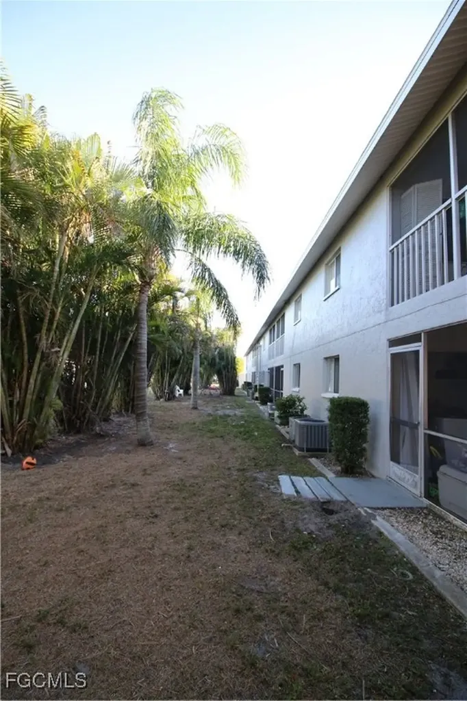 3705 Country Club Boulevard Cape Coral FL 33904