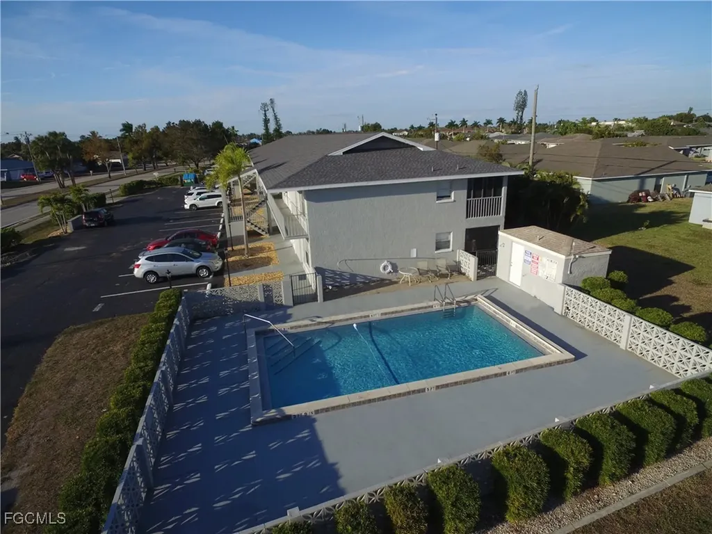 3705 Country Club Boulevard Cape Coral FL 33904