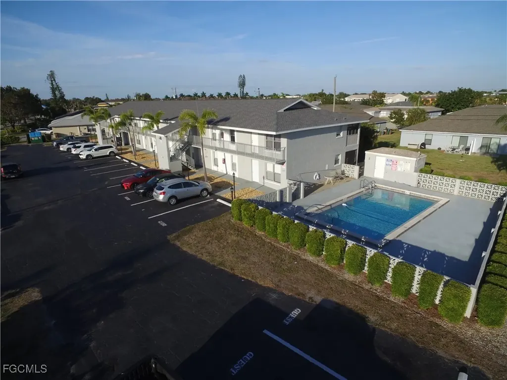 3705 Country Club Boulevard Cape Coral FL 33904