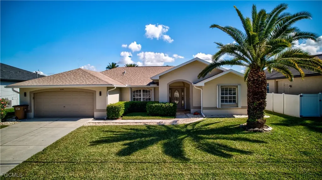 2201 SE 17th Place Cape Coral FL 33990