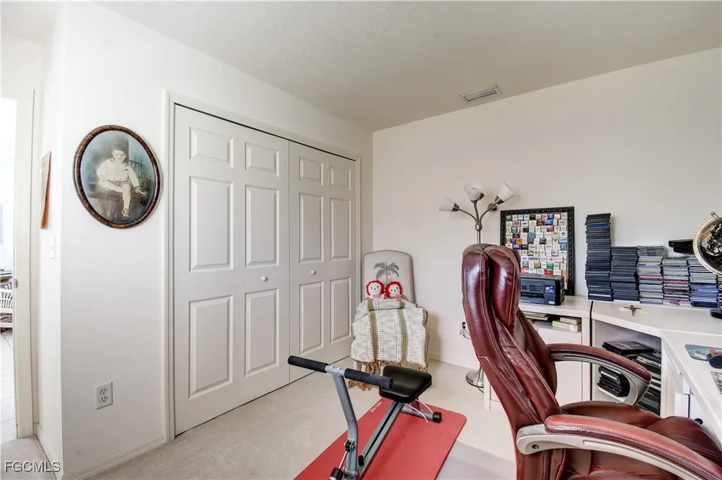 2201 SE 17th Place Cape Coral FL 33990