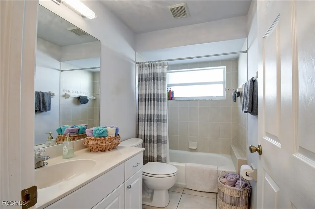 2201 SE 17th Place Cape Coral FL 33990