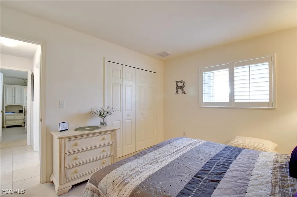 2201 SE 17th Place Cape Coral FL 33990