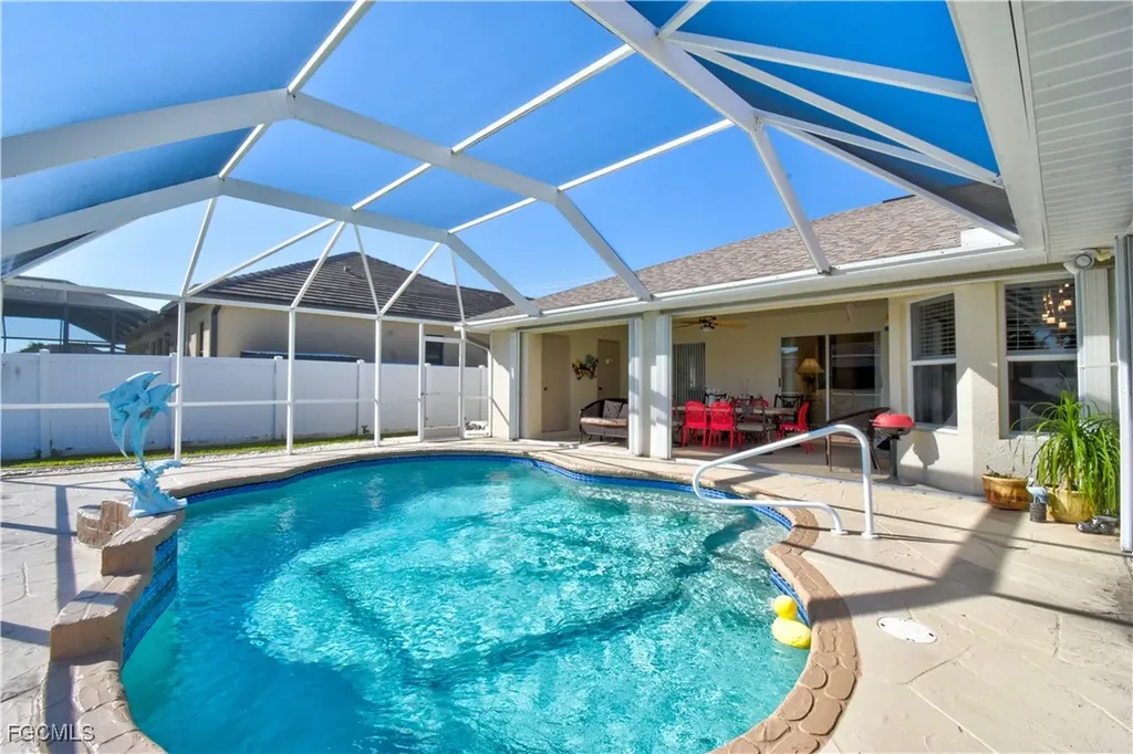 2201 SE 17th Place Cape Coral FL 33990
