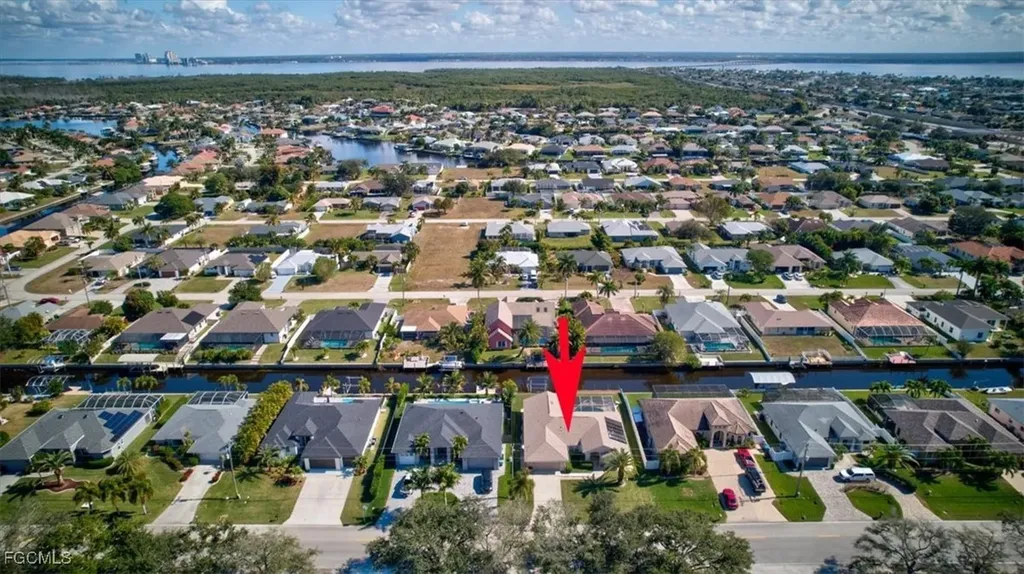 2201 SE 17th Place Cape Coral FL 33990