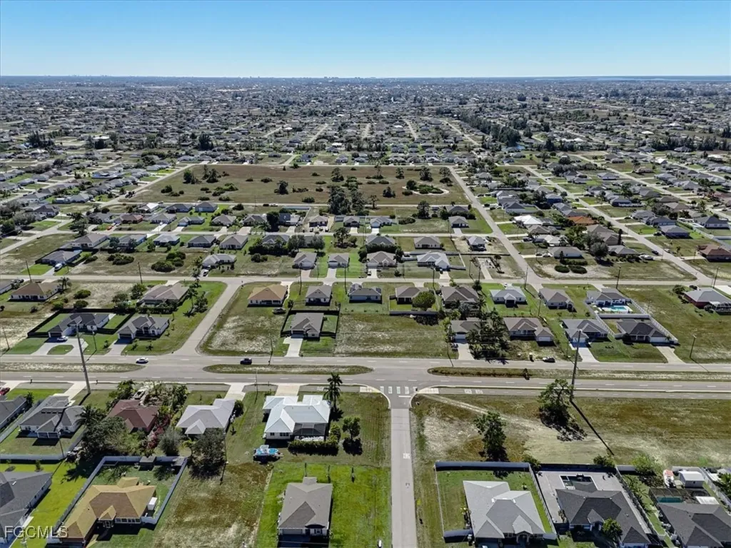 2002 Kismet Parkway W Cape Coral FL 33993
