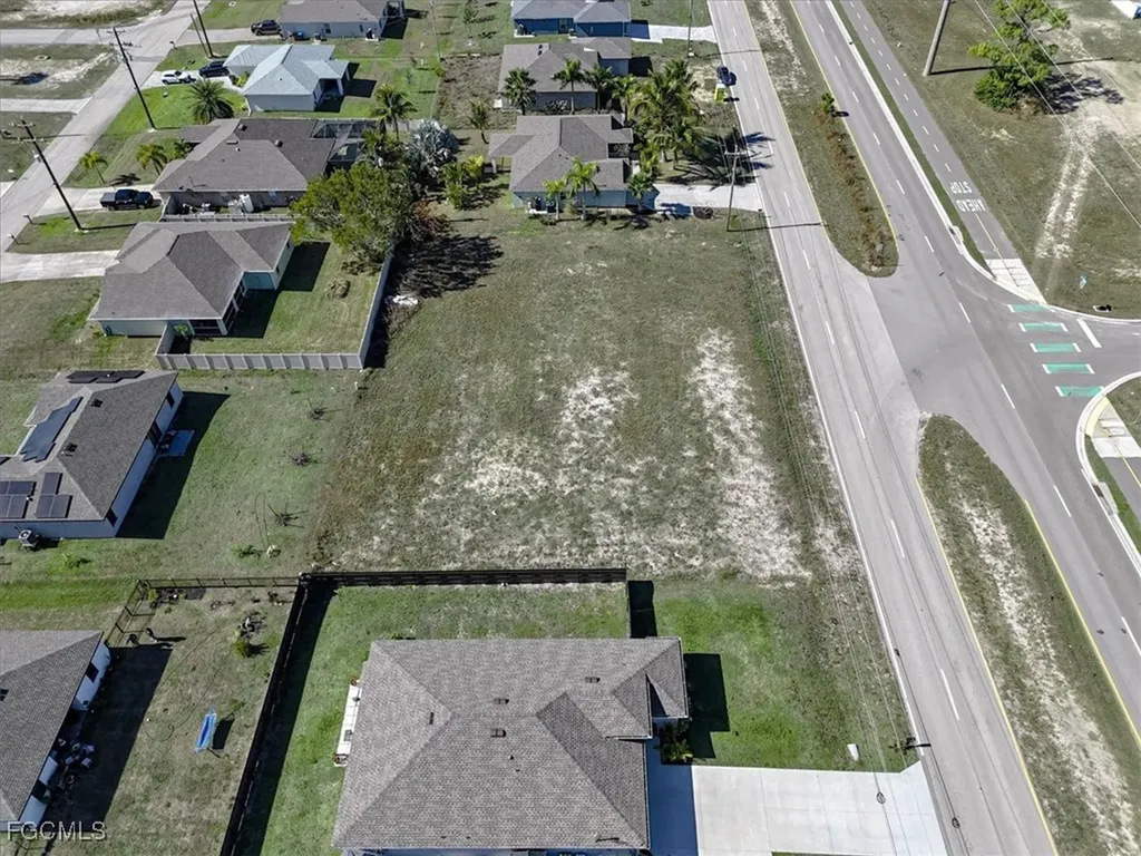 2002 Kismet Parkway W Cape Coral FL 33993