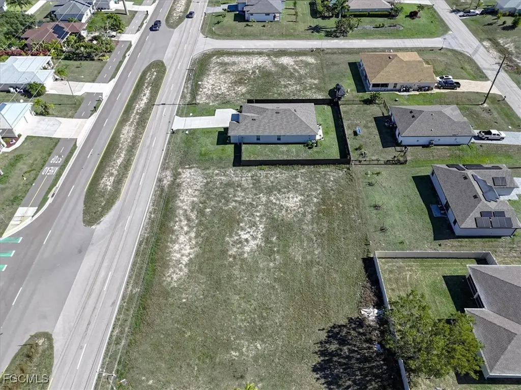 2002 Kismet Parkway W Cape Coral FL 33993