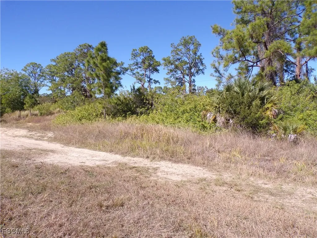 763 Longbow Lane Lehigh Acres FL 33972