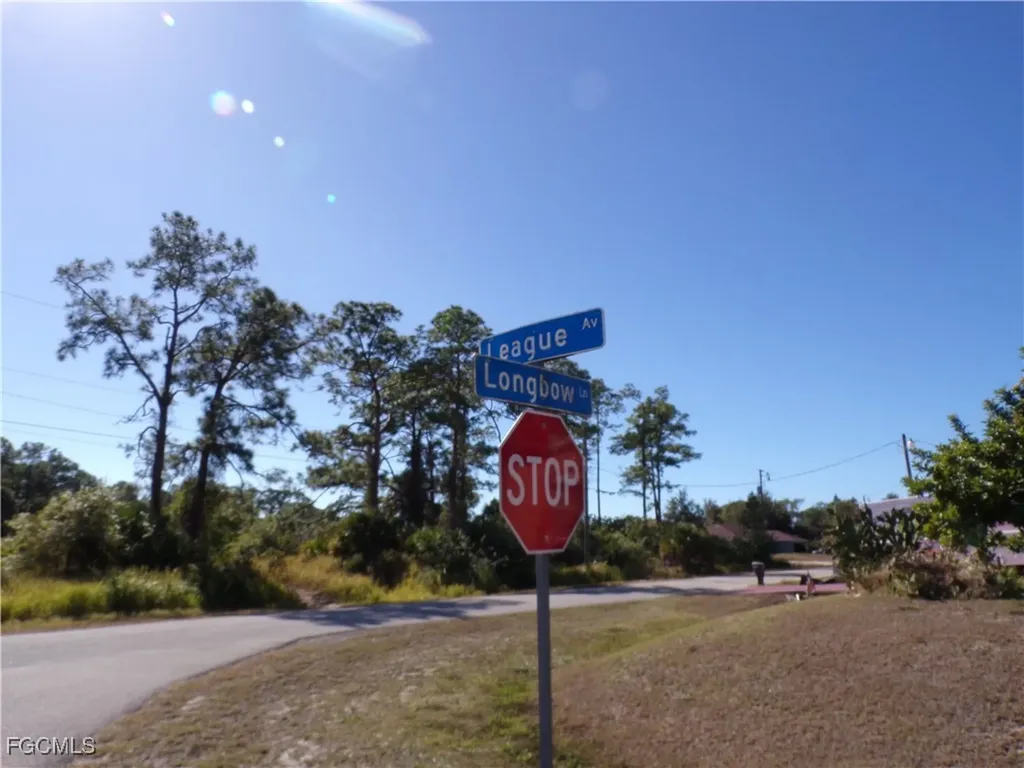 763 Longbow Lane Lehigh Acres FL 33972