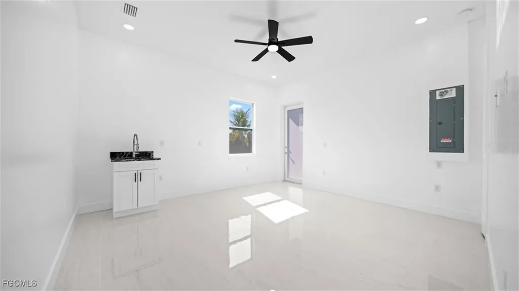 2501 26th Street W Lehigh Acres FL 33971