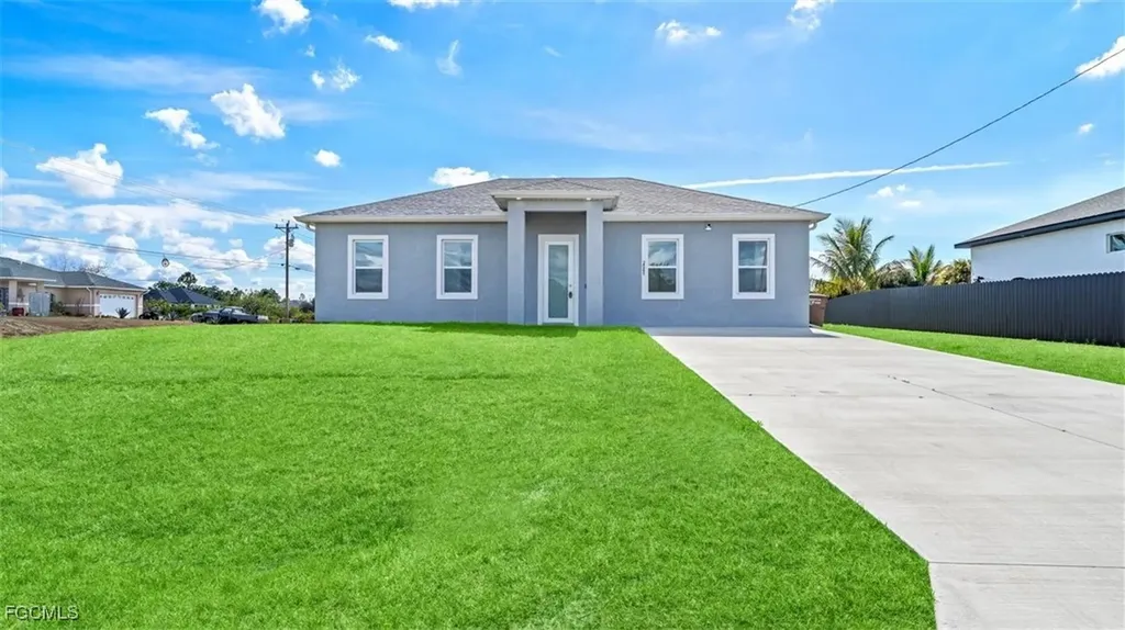 2501 26th Street W Lehigh Acres FL 33971