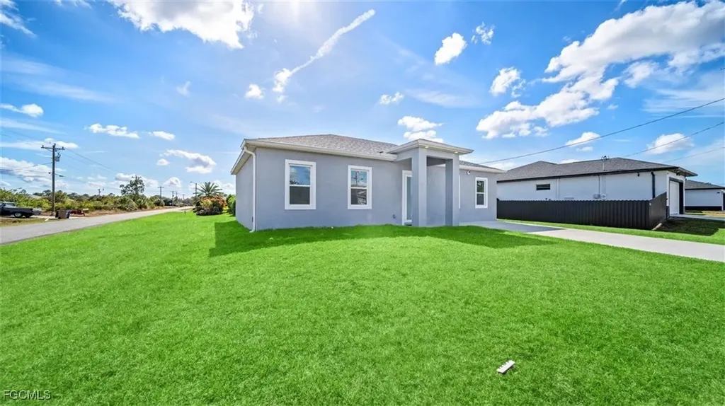 2501 26th Street W Lehigh Acres FL 33971