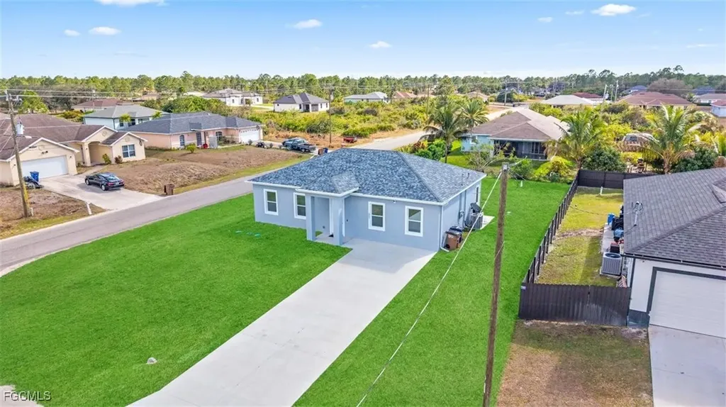 2501 26th Street W Lehigh Acres FL 33971