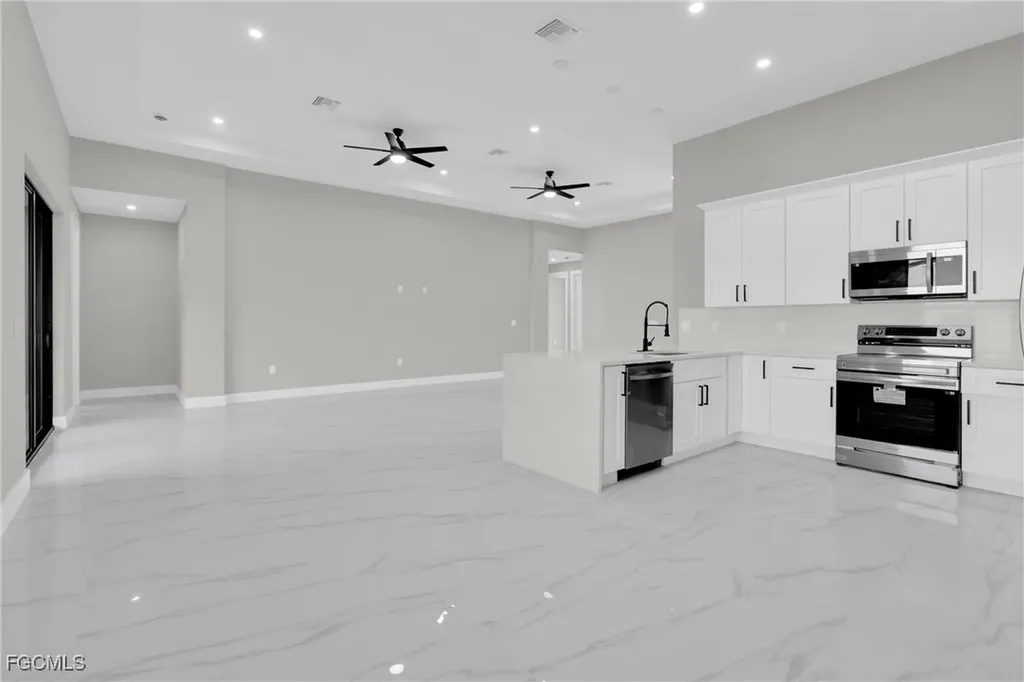 947 Gable Street Lehigh Acres FL 33974