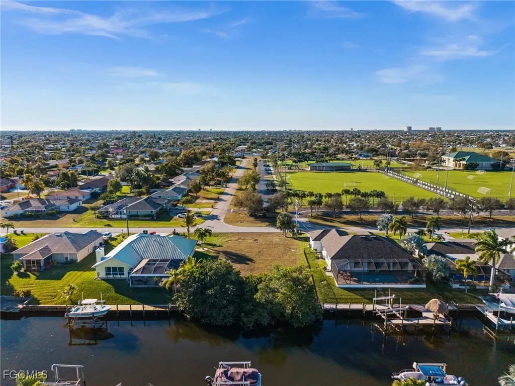 241 SW 40th Street Cape Coral FL 33914