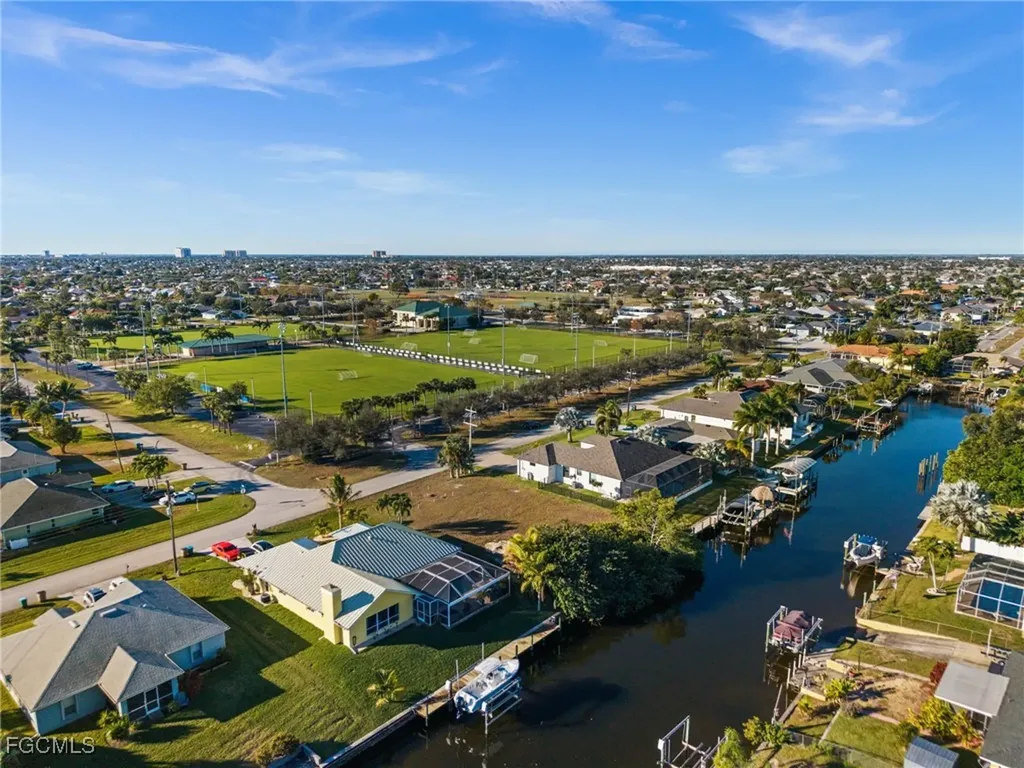 241 SW 40th Street Cape Coral FL 33914