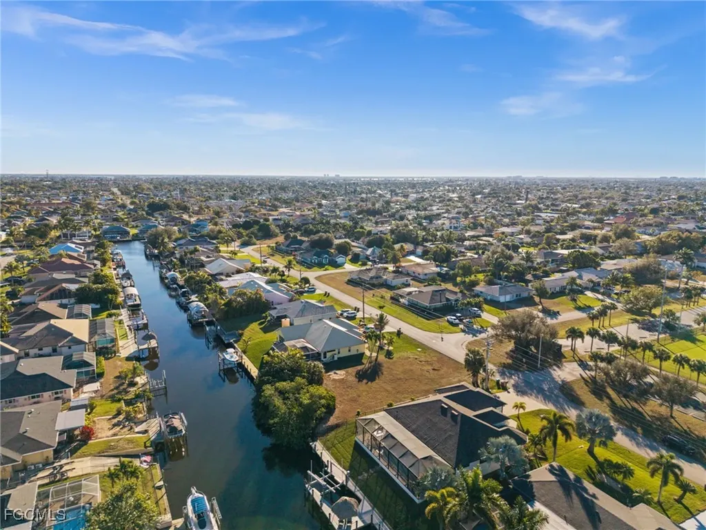 241 SW 40th Street Cape Coral FL 33914